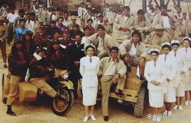 经典港片荒诞喜剧_港片推荐_类似娱乐圈的电影