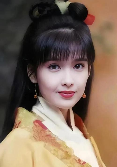 58岁周慧敏的退圈倒计时：这一次，她决定为自己活